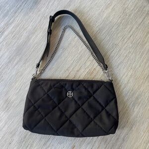 Tory Burch Willa Quilted Nylon Zip Shoulder Bag - black.